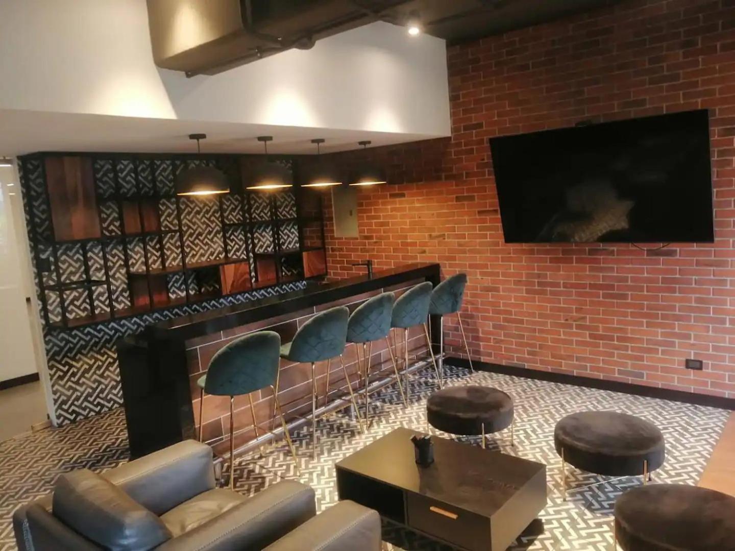 1 Habitacion, Edificio Eon, Zona 10, Venecia Apartment Guatemala City